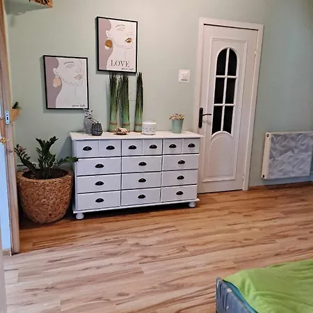 Apartament Za Mostkiem U Podnoza Gory Parkowej *